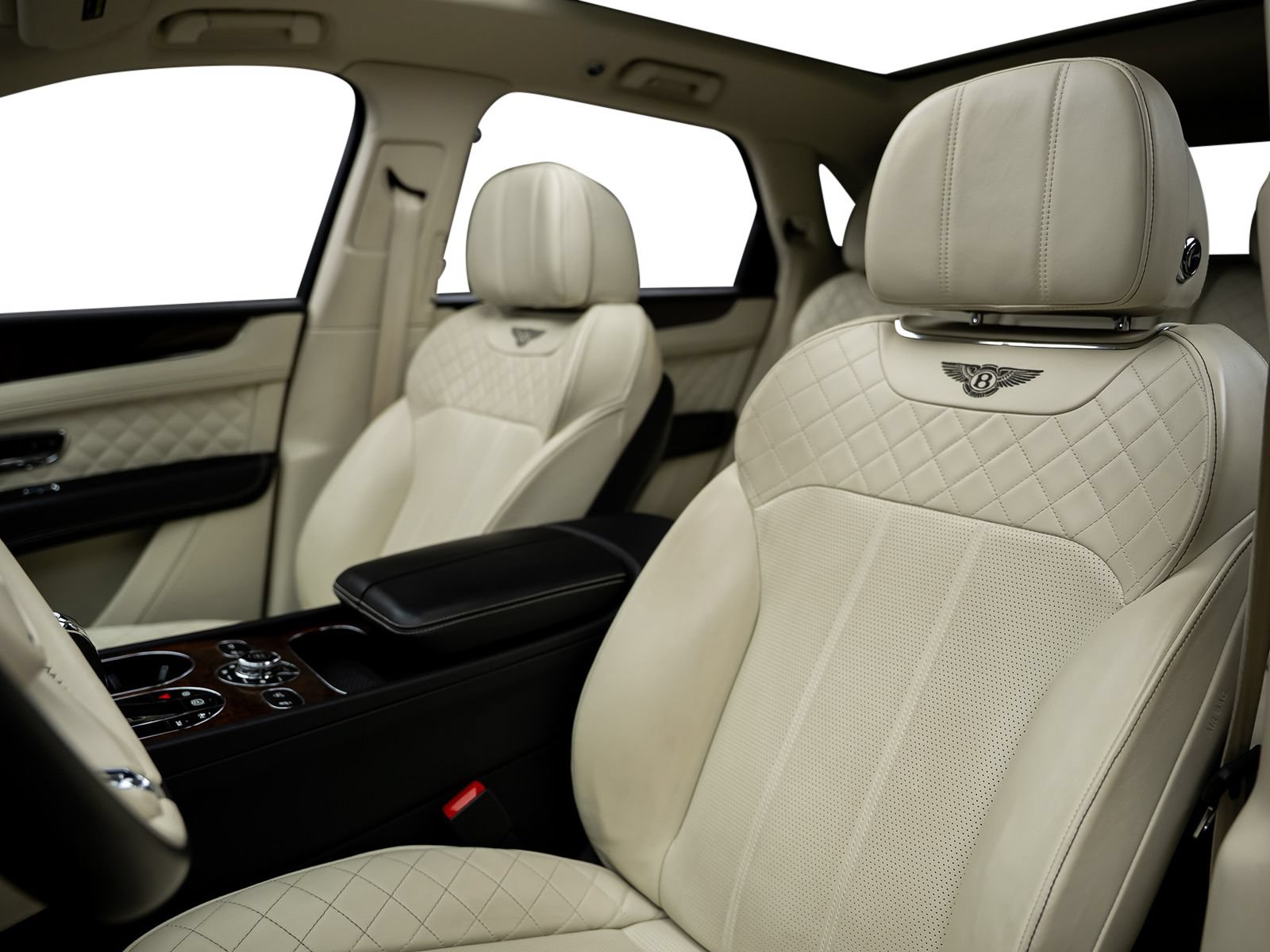 Used 2018 Bentley Bentayga AWD/4WD image 30