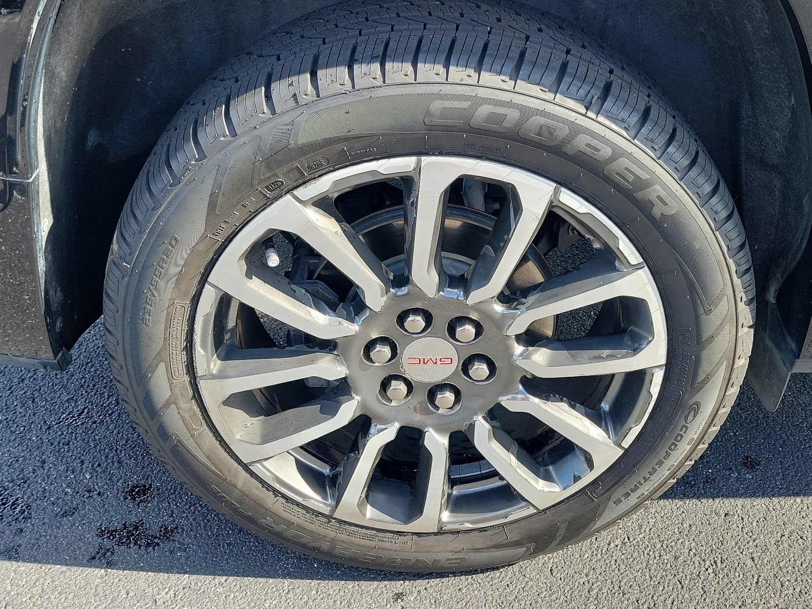 Used 2020 GMC Acadia Denali FWD image 5