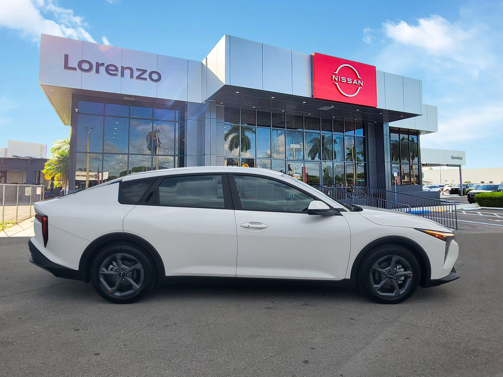Used 2025 Kia K4 LXS FWD image 4