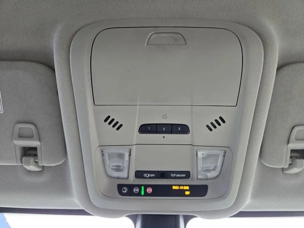 Used 2019 GMC Terrain Denali w/ Comfort Package image 20