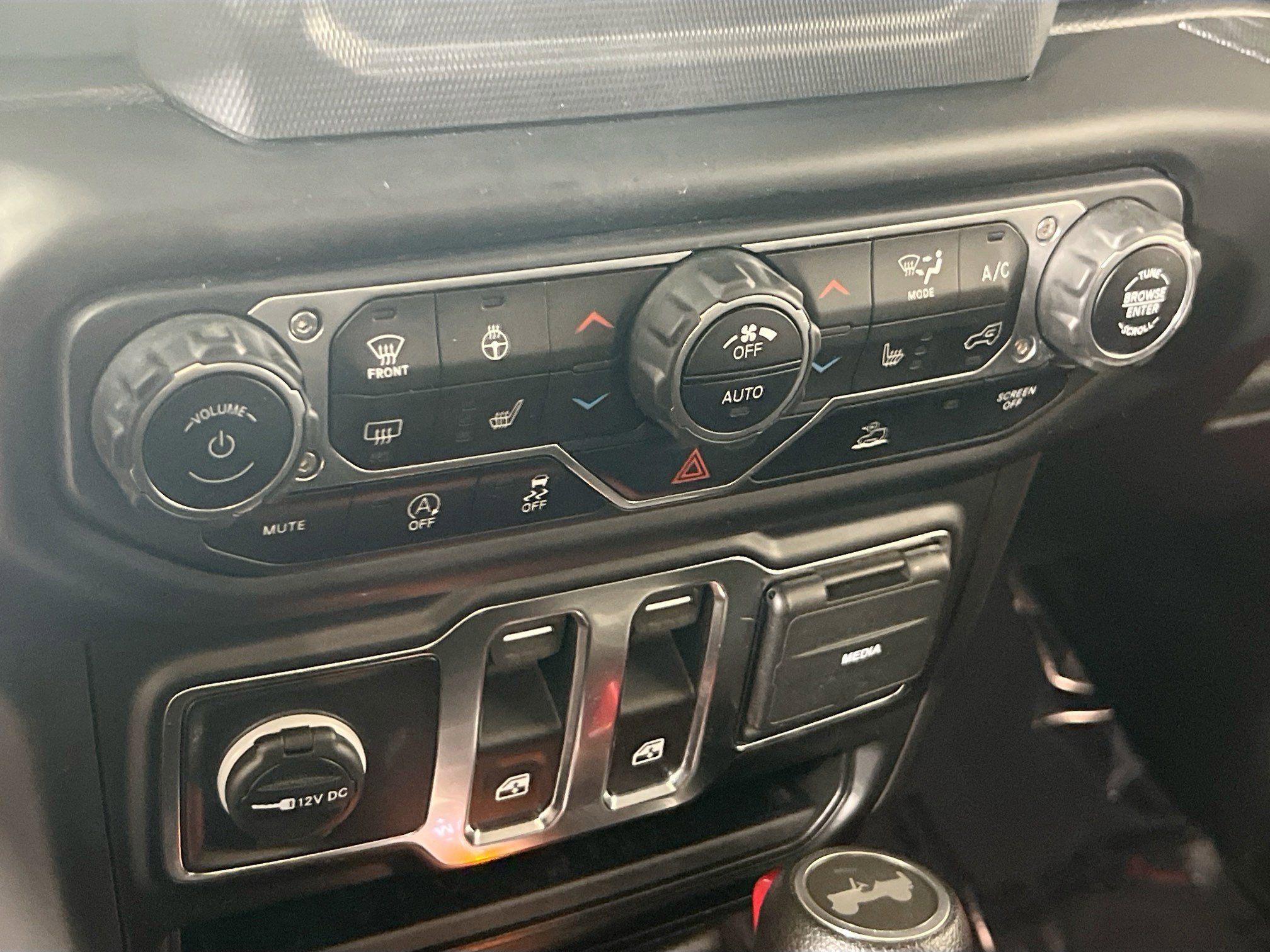 Used 2021 Jeep Wrangler Sport S image 15