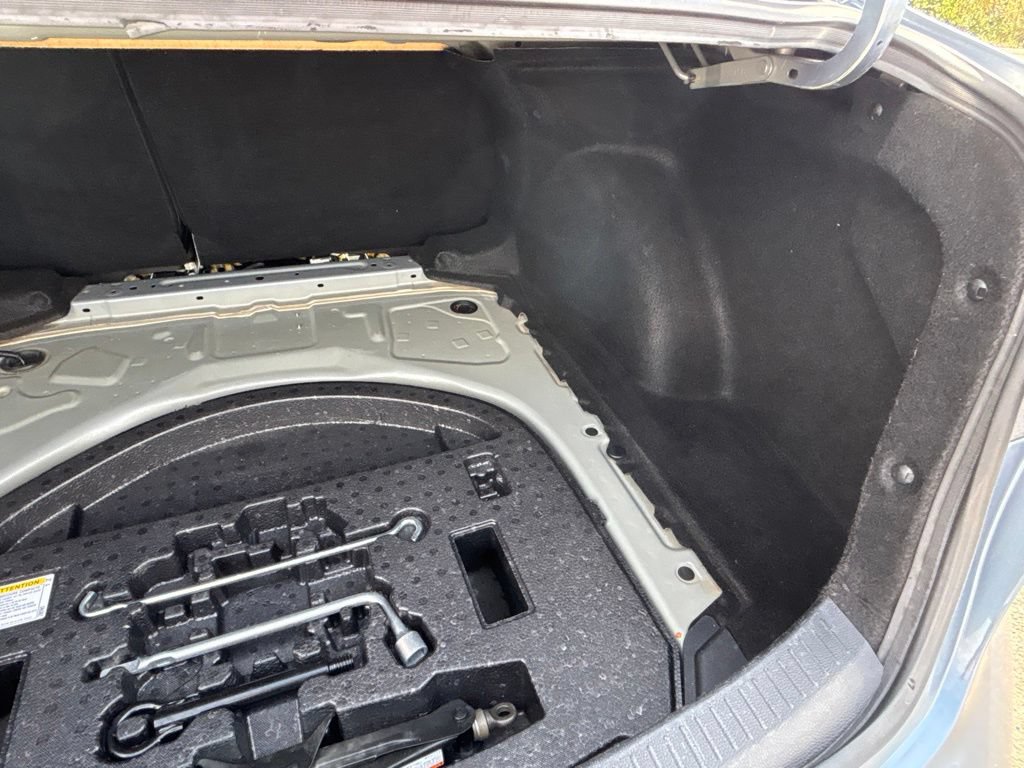 Used 2020 Toyota Corolla LE FWD image 38