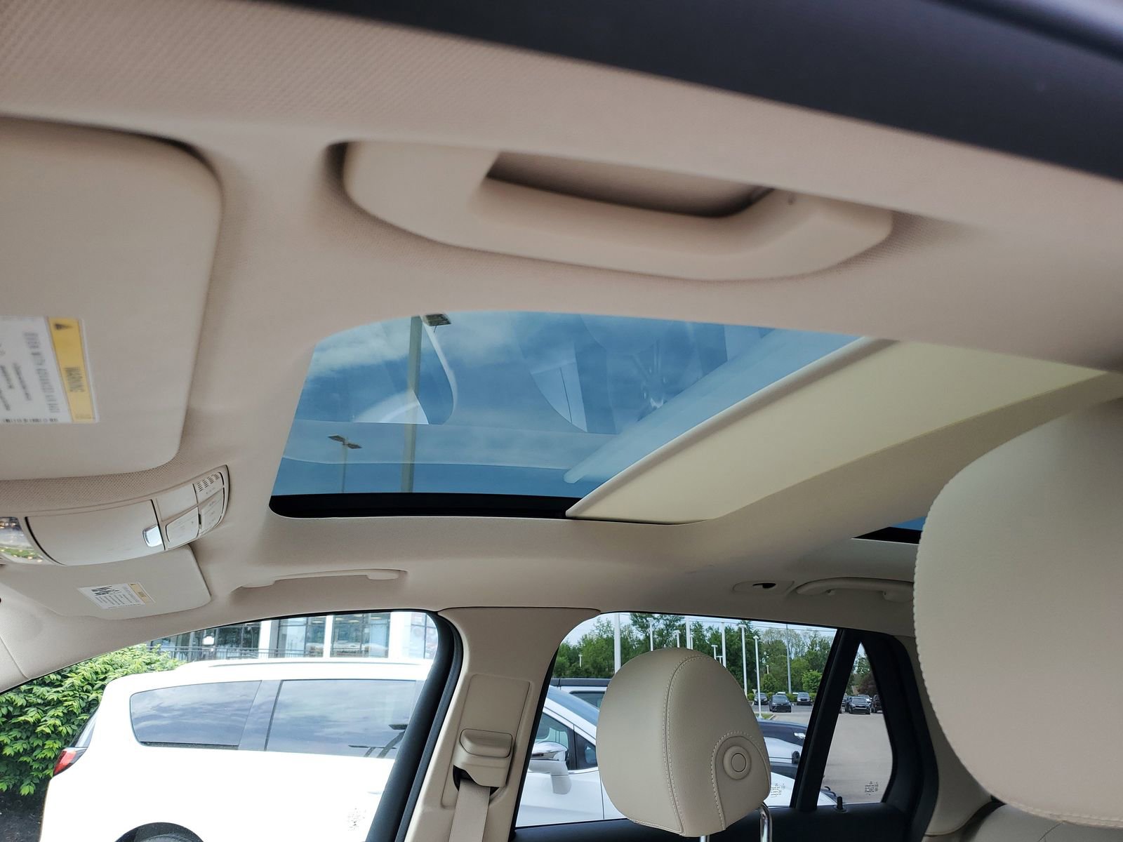 Used 2019 Mercedes-Benz GLC 350e 4MATIC image 19