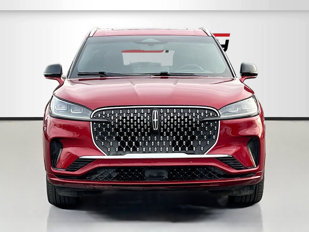 Used 2025 Lincoln Aviator Black Label AWD/4WD image 2