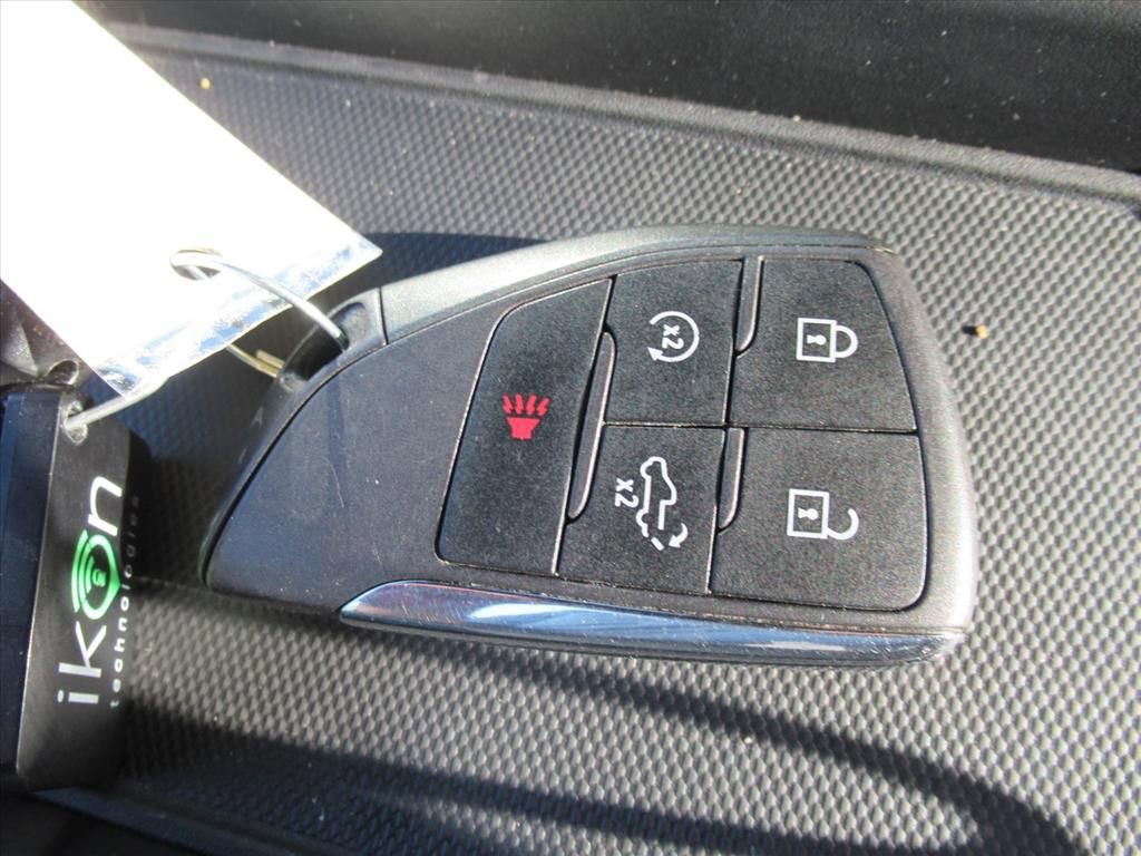 Used 2024 Chevrolet Silverado 1500 LT AWD/4WD image 27