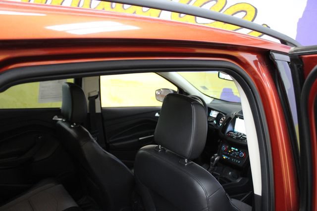 Used 2019 Ford Escape Titanium AWD/4WD image 10