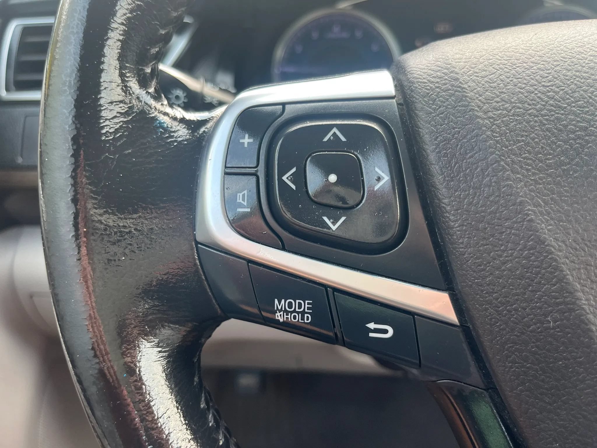 Used 2015 Toyota Camry XLE FWD image 15