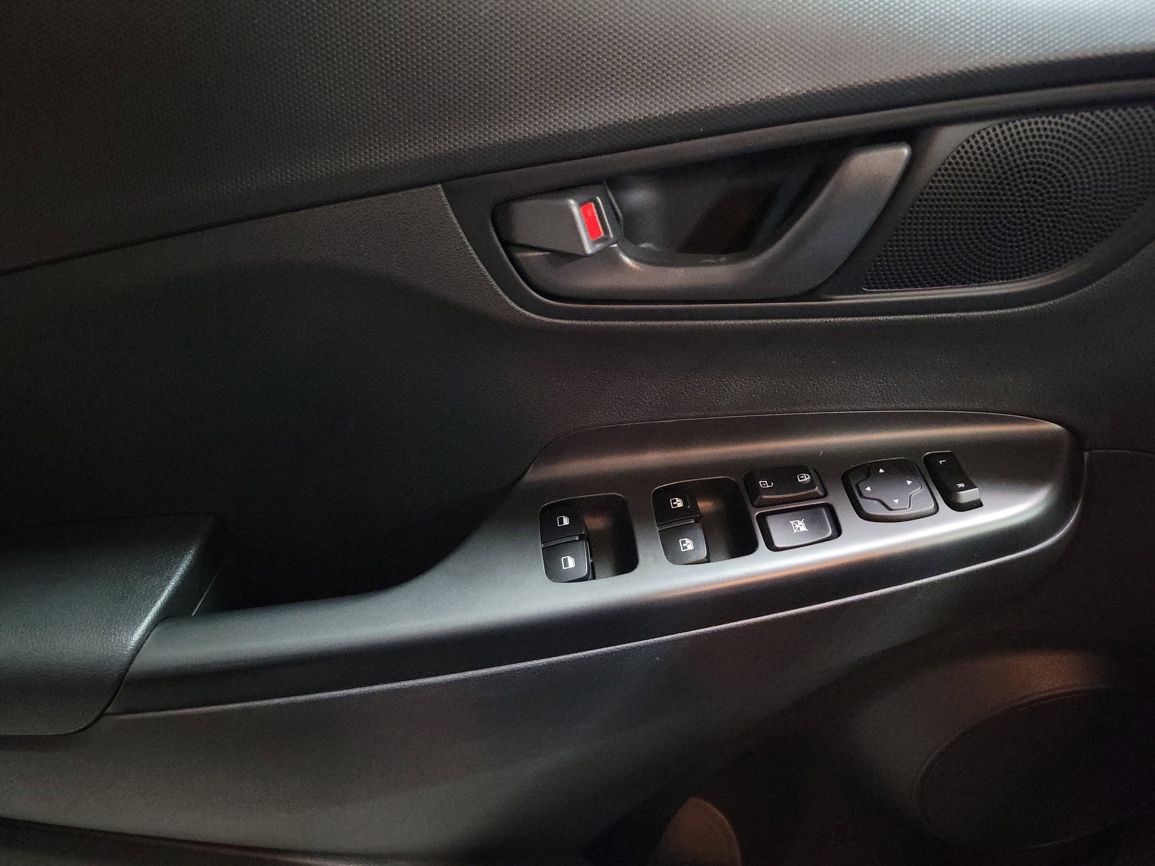 Used 2023 Hyundai Kona SEL AWD/4WD image 20