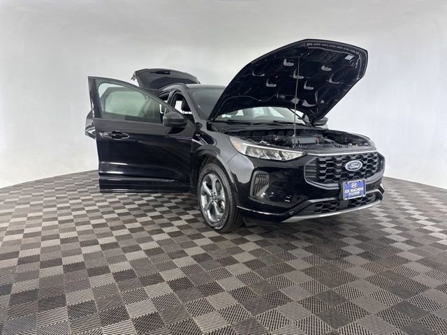 Used 2023 Ford Escape ST-Line w/ Tech Pack #1 image 13