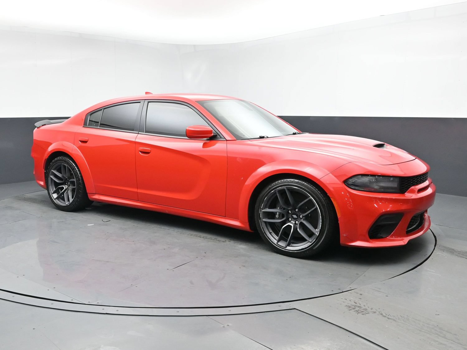 Used 2020 Dodge Charger Scat Pack RWD image 2