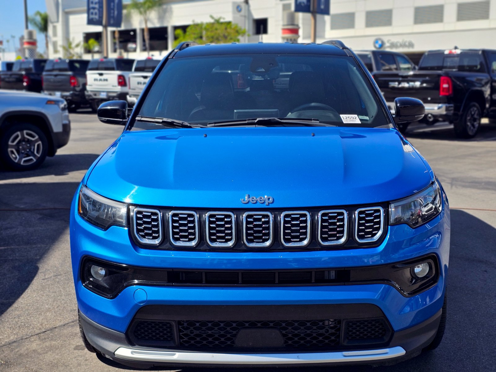 Used 2024 Jeep Compass Limited AWD/4WD image 4