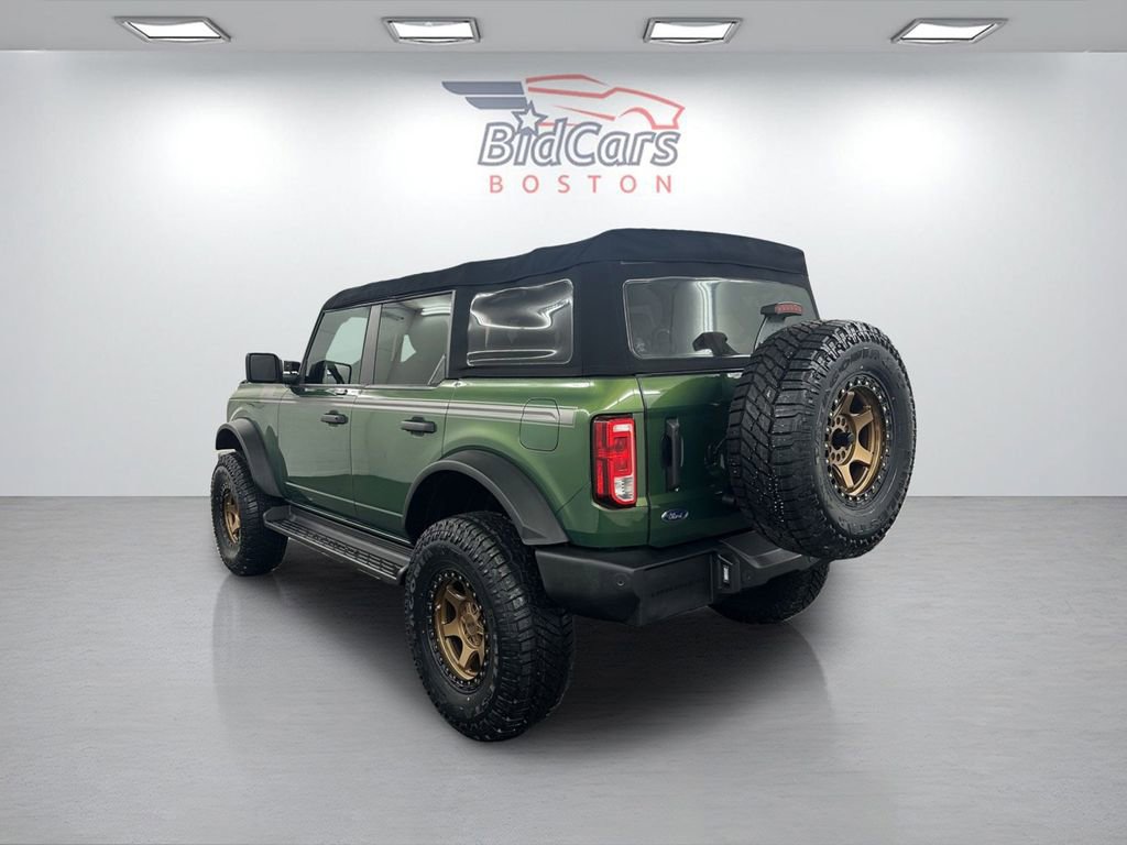 Used 2022 Ford Bronco Black Diamond image 6
