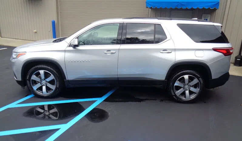 Used 2019 Chevrolet Traverse LT w/ LT Premium Package AWD/4WD image 6
