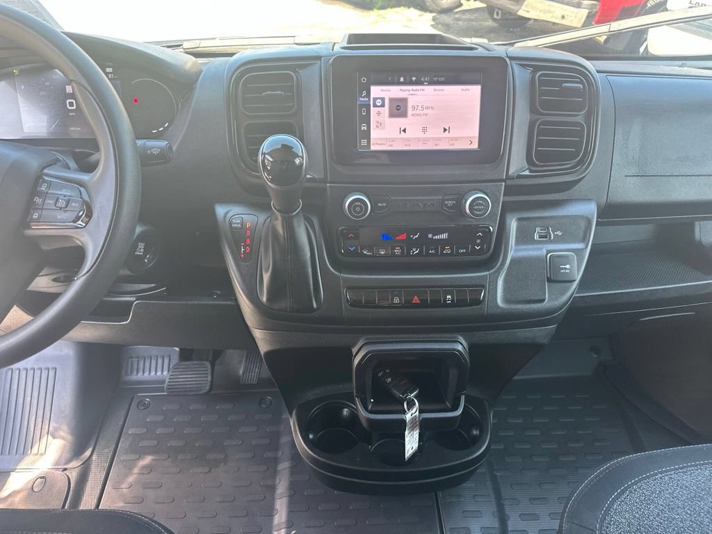 Used 2025 RAM ProMaster 2500 w/ U-Haul Equipment Group FWD image 21