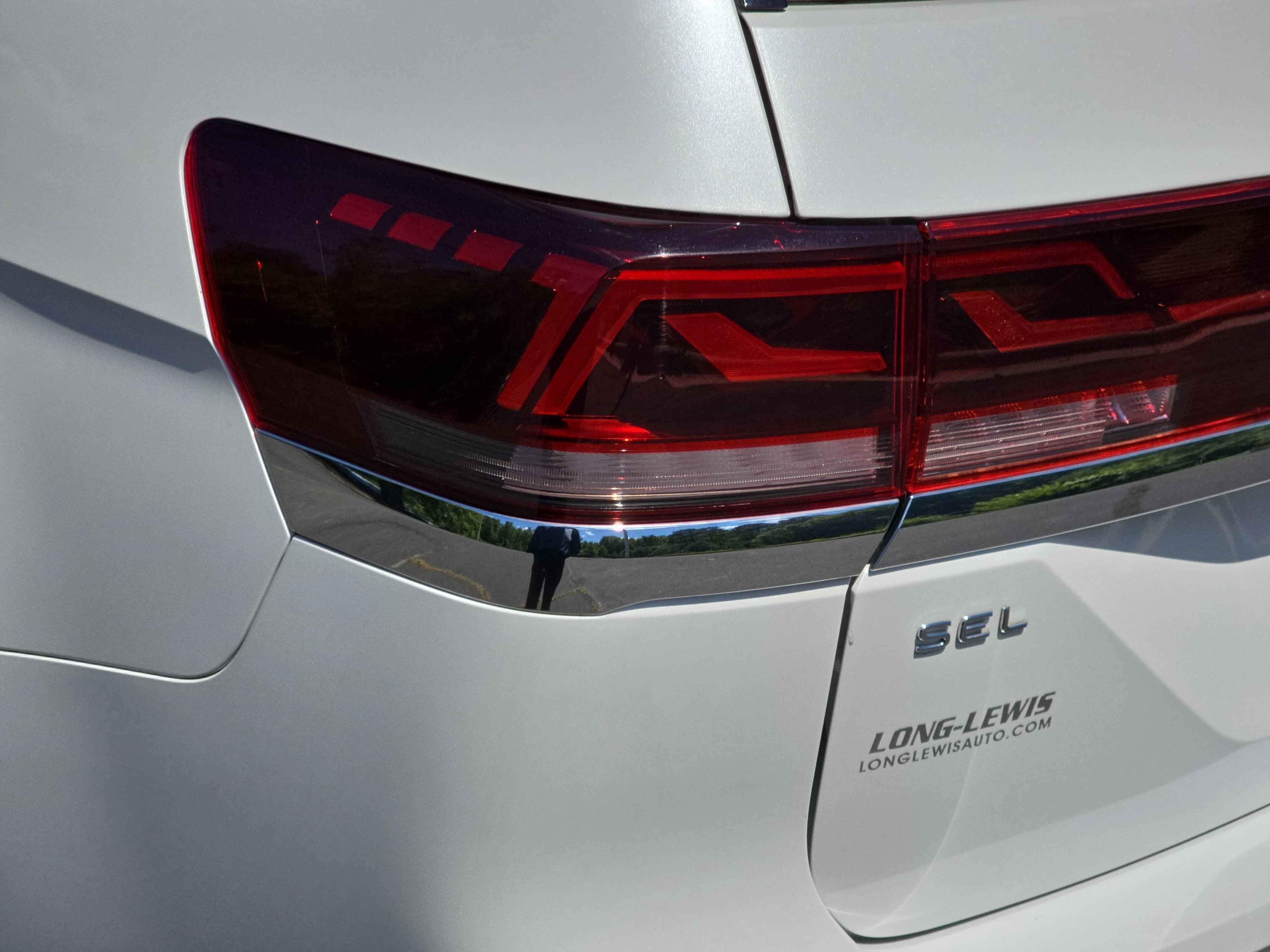 Certified 2024 Volkswagen Atlas SEL Premium R-Line AWD/4WD image 37