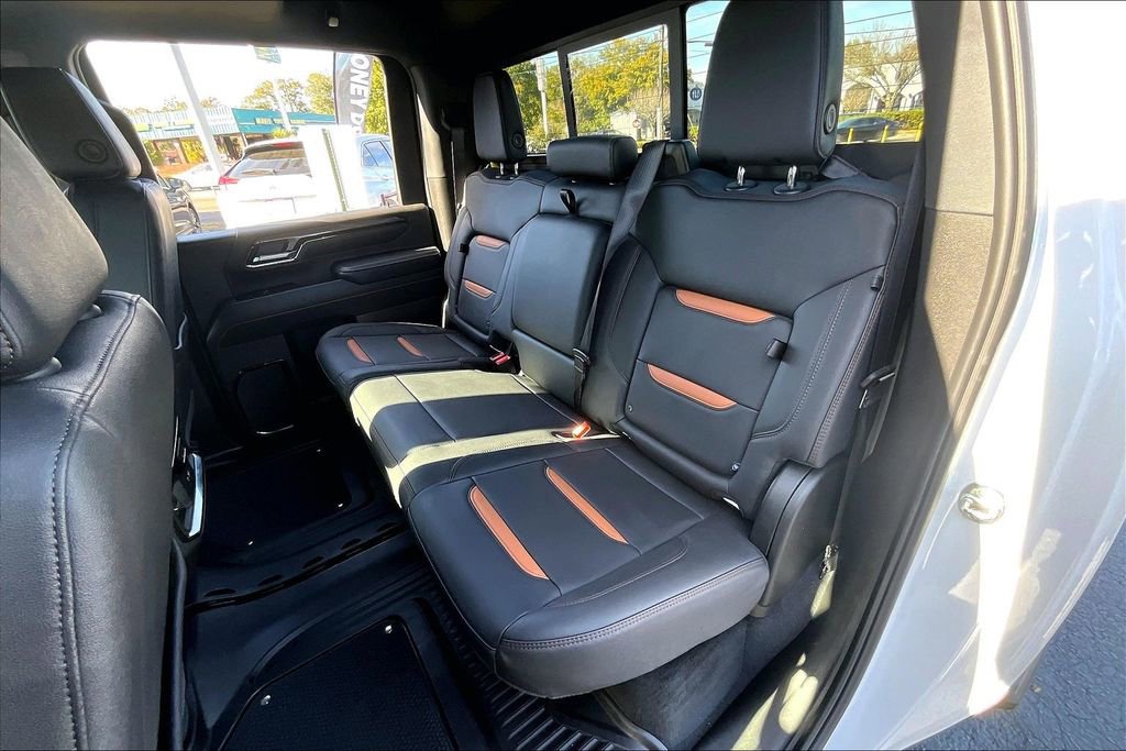 Used 2025 GMC Sierra 2500 AT4 w/ AT4 Premium Plus Package image 21