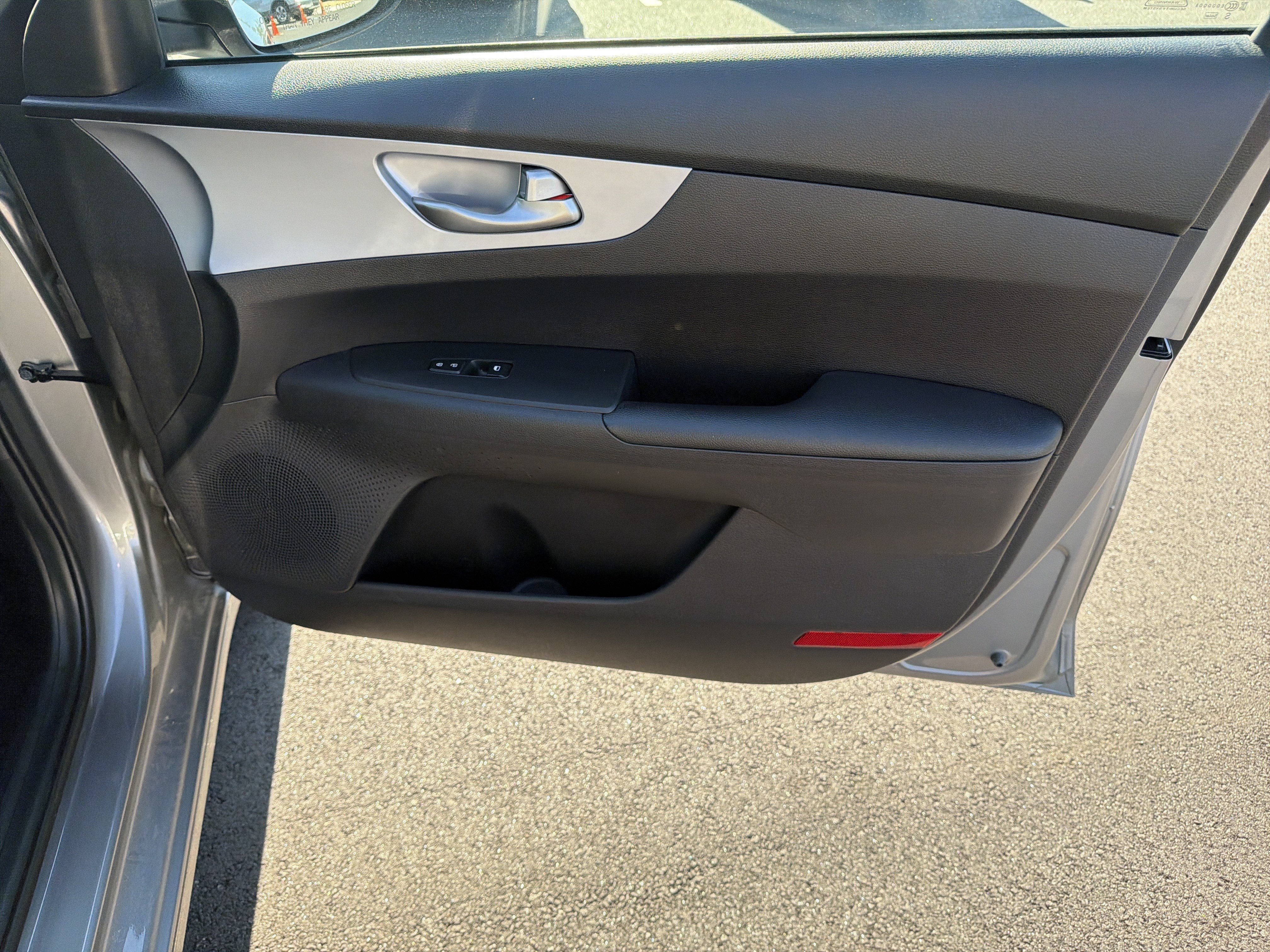 Certified 2022 Kia Forte LXS w/ LXS Technology Package FWD image 14