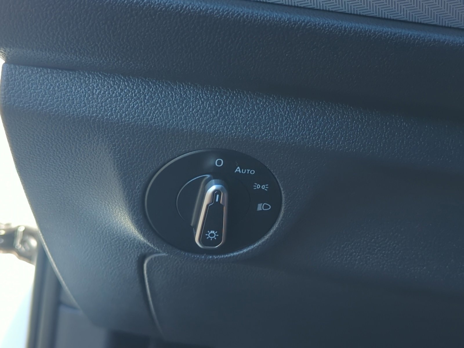 Used 2024 Volkswagen Jetta S image 31