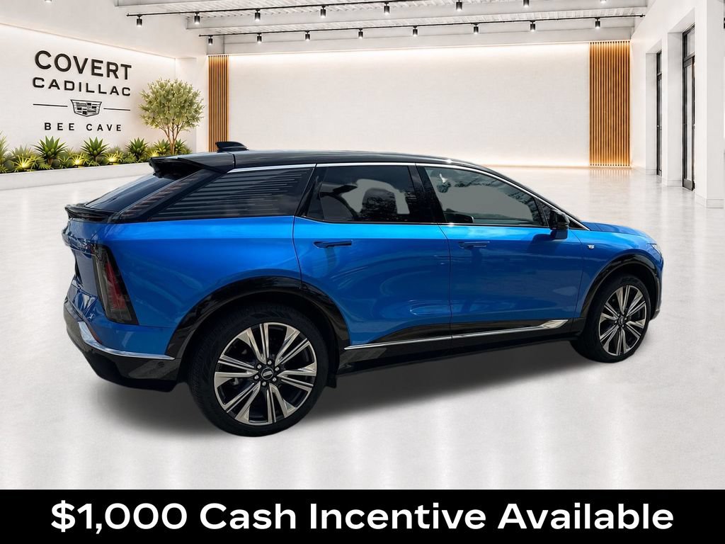 New 2025 Cadillac Optiq Luxury 2 w/ LPO, Floor Liner Package AWD/4WD image 13