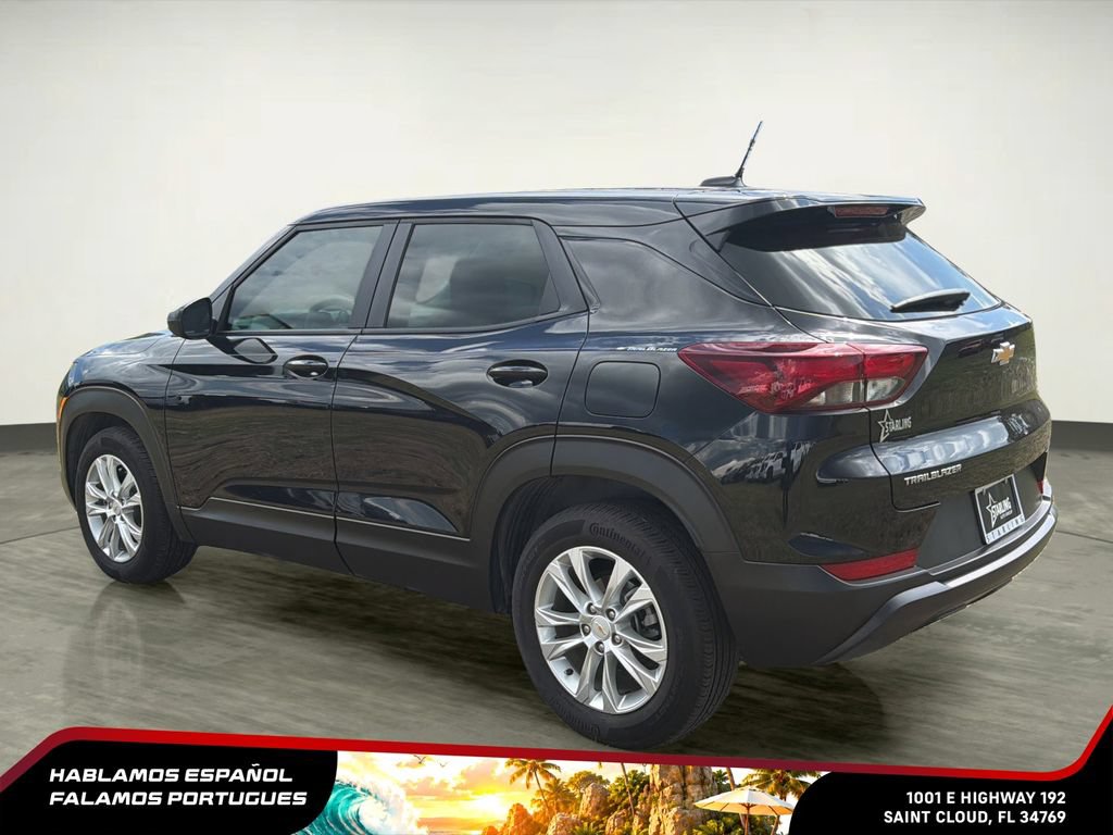 Used 2023 Chevrolet TrailBlazer LS FWD image 4