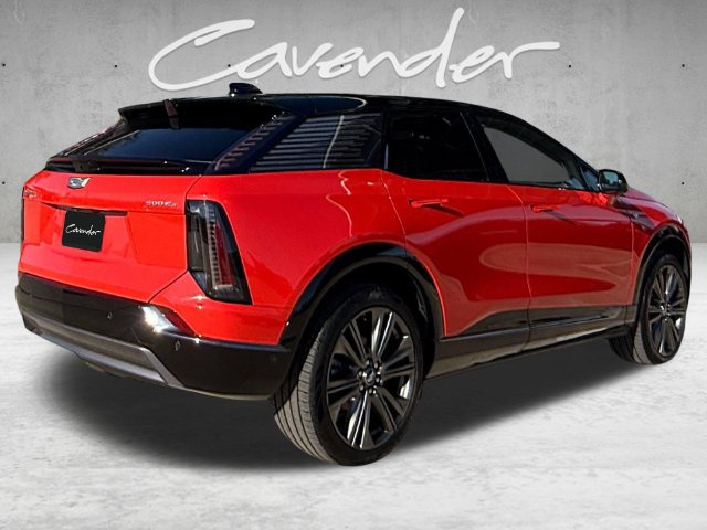 Certified 2025 Cadillac Optiq Sport 2 AWD/4WD image 17