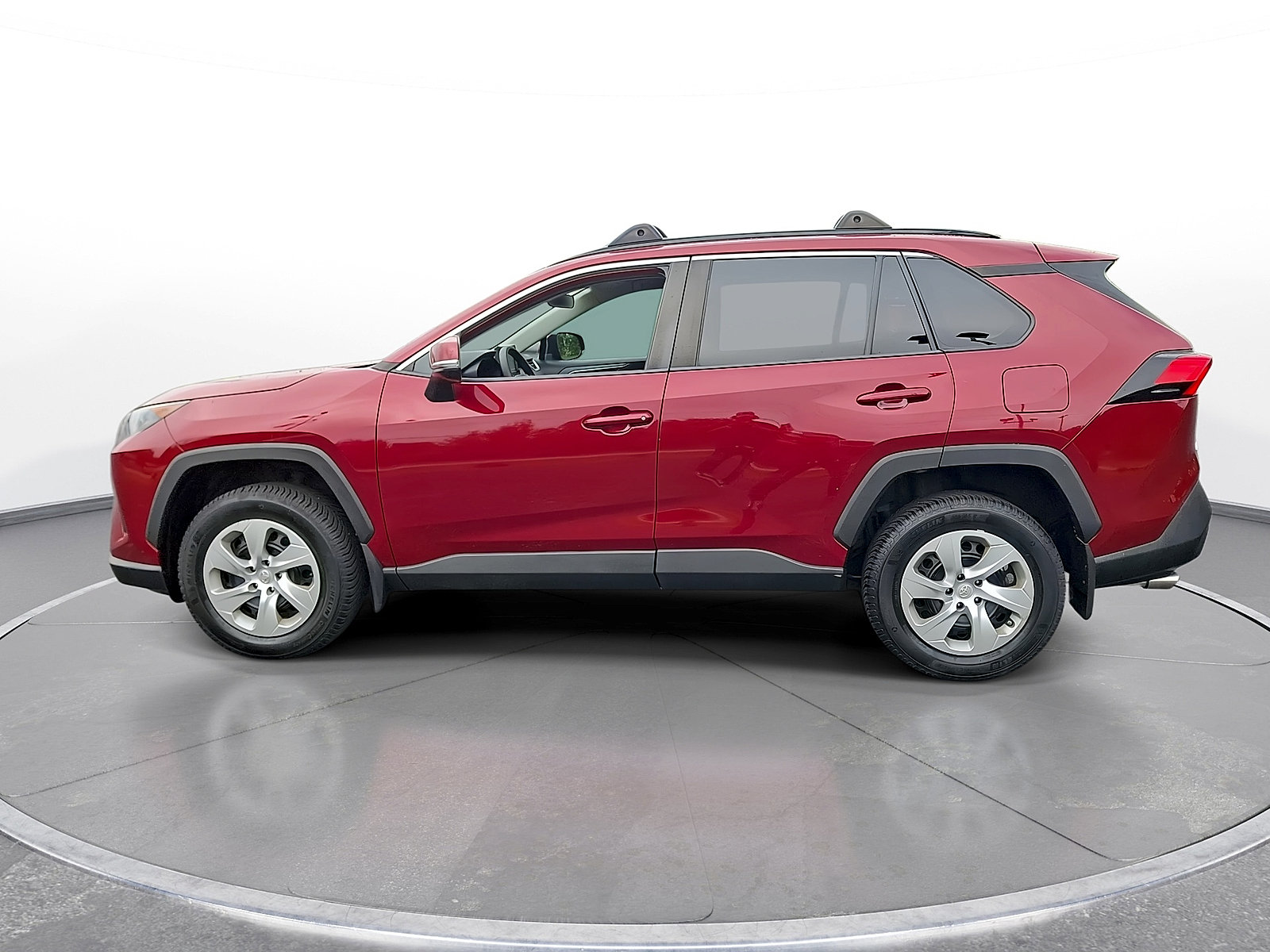 Used 2019 Toyota RAV4 LE w/ All Weather Liner Package AWD/4WD image 5