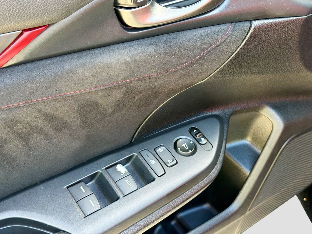 Used 2017 Honda Civic Type R image 18