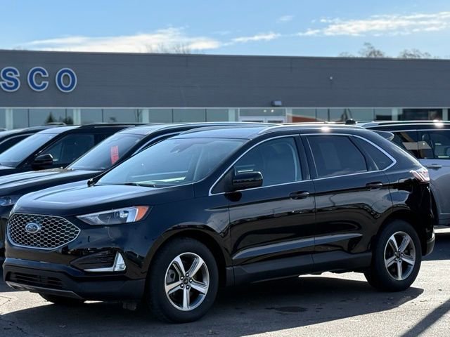 Used 2024 Ford Edge SEL w/ Convenience Package image 29