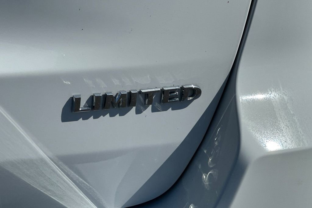 Used 2019 Jeep Grand Cherokee Limited image 24