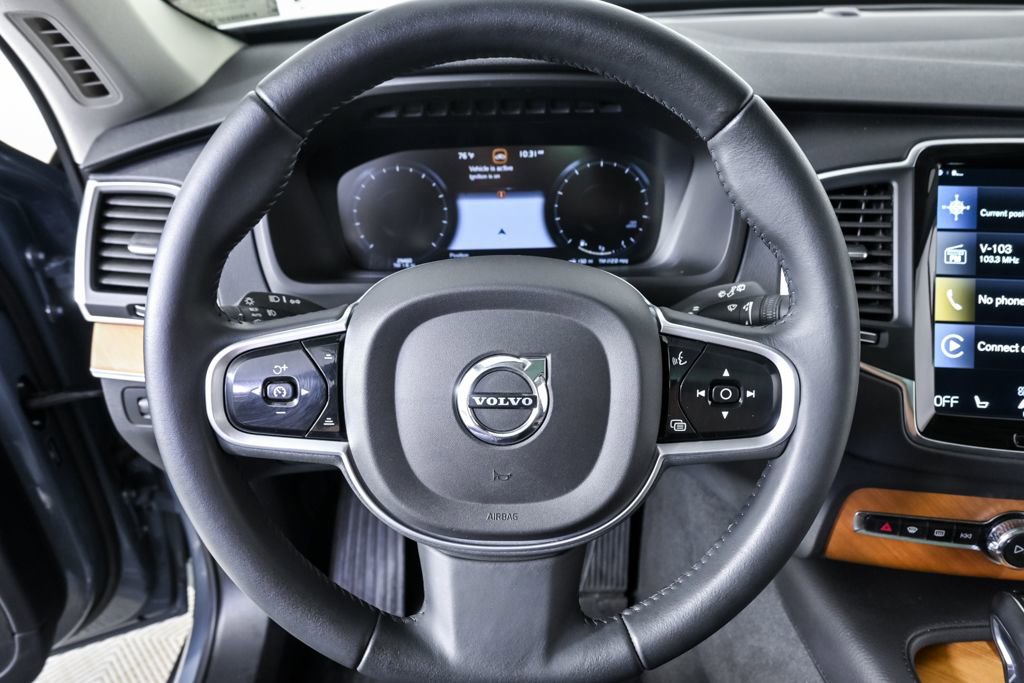 Certified 2022 Volvo XC90 T6 Momentum w/ Protection Package Premier AWD/4WD image 10
