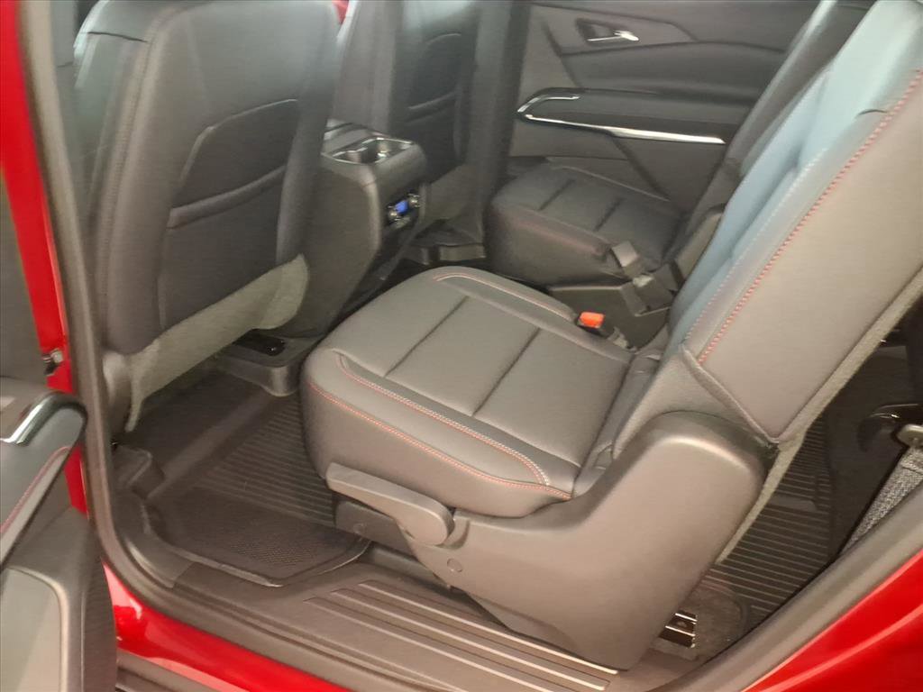 New 2026 Chevrolet Traverse Z71 w/ LPO, Floor Liner Package image 6