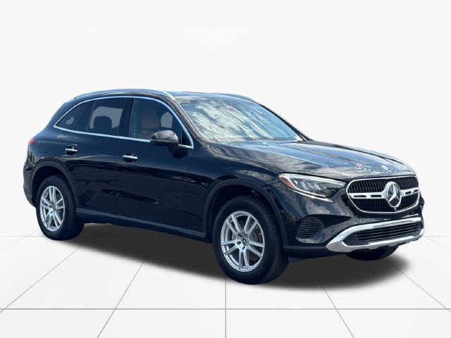Used 2023 Mercedes-Benz GLC 300 4MATIC image 8