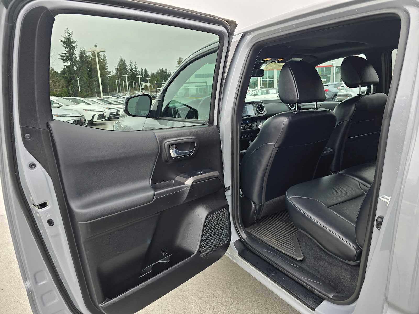 Certified 2021 Toyota Tacoma TRD Off-Road w/ TRD Premium Off Road Package image 15