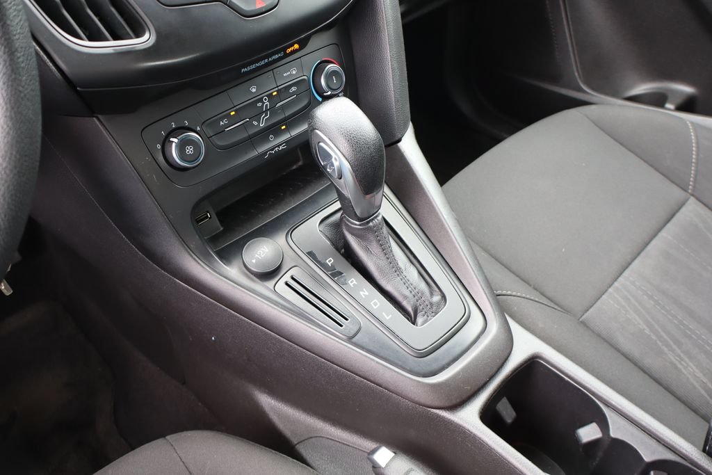 Used 2018 Ford Focus SE FWD image 20