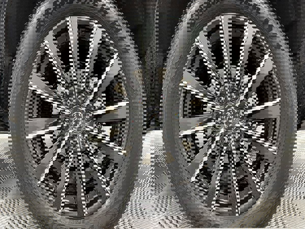 Used 2025 Lexus GX 550 w/ Accessory Package (2T) image 48