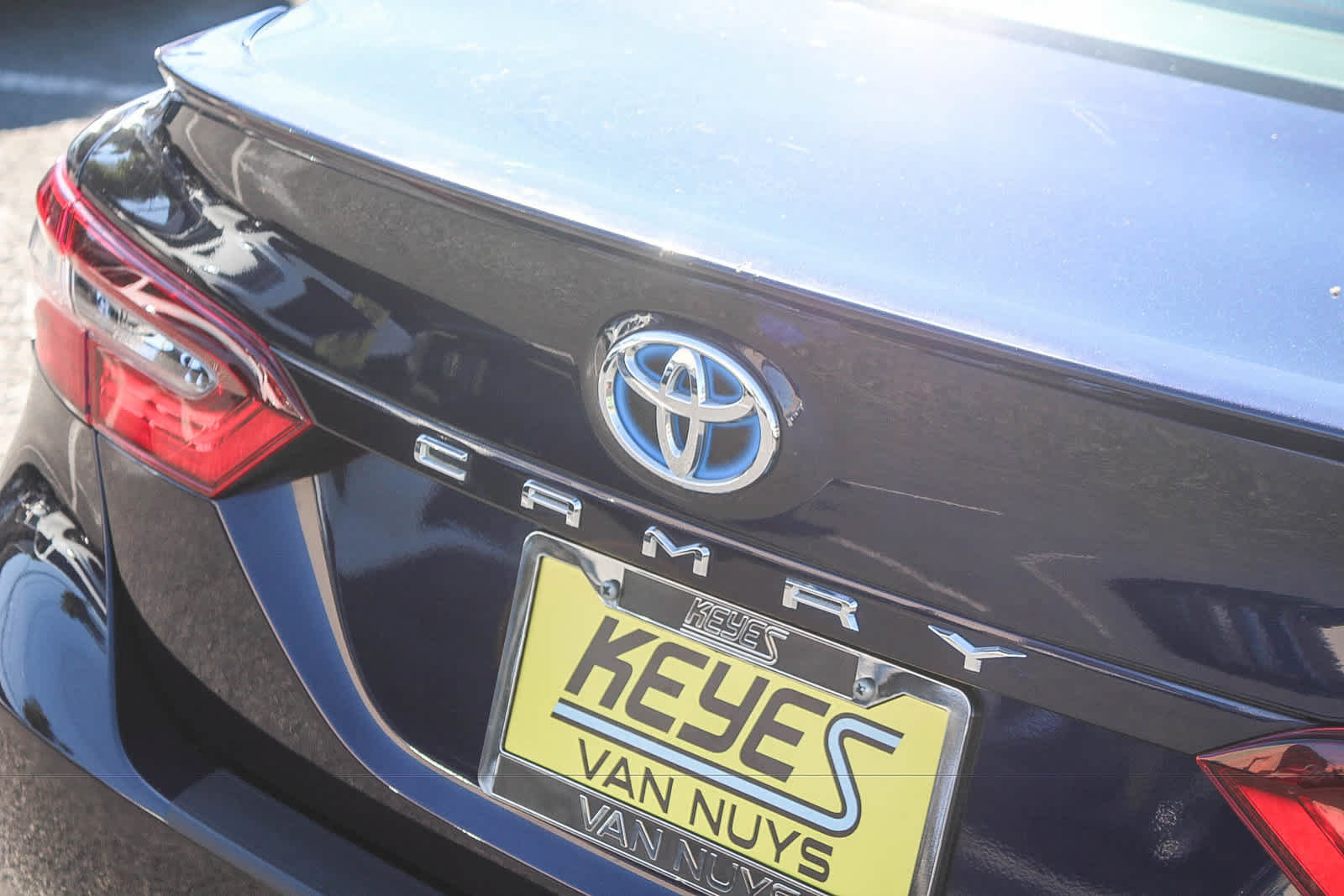 Used 2022 Toyota Camry SE FWD image 9