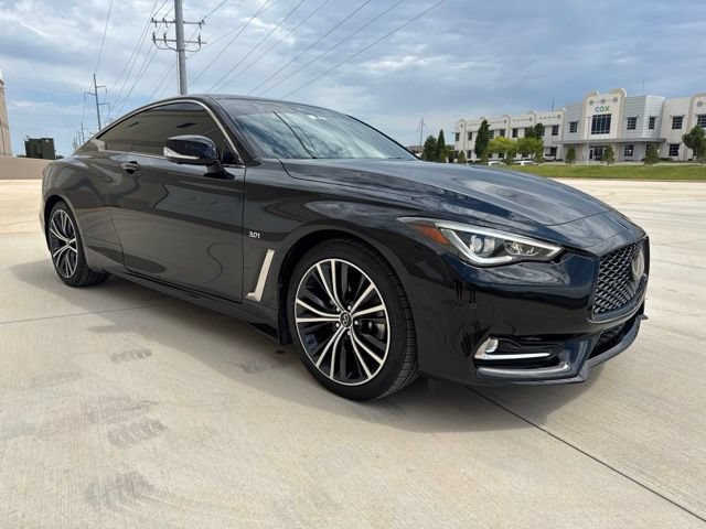 Used 2020 INFINITI Q60 3.0t Luxe w/ Essential Package AWD/4WD image 3