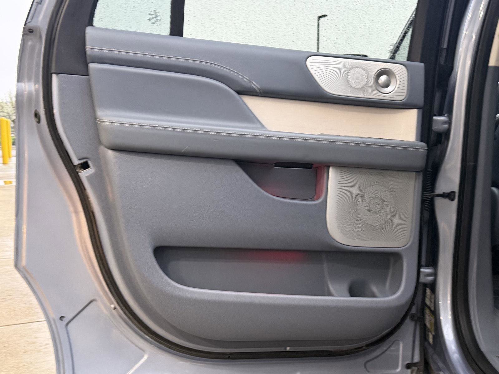 Used 2018 Lincoln Navigator L Black Label image 41