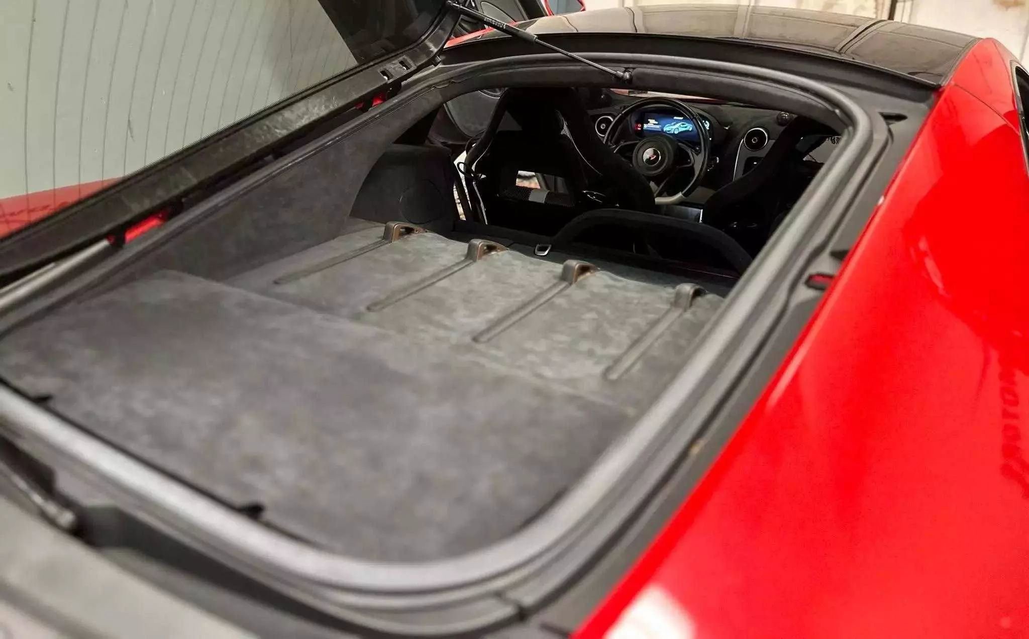 Used 2017 McLaren 570S image 17