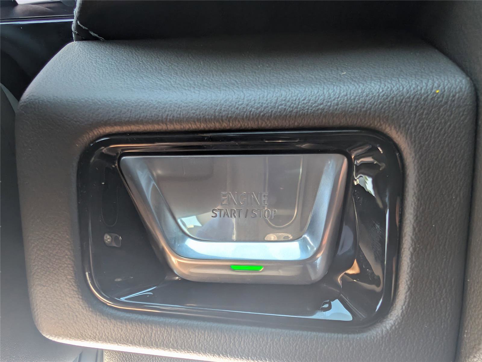 New 2026 GMC Yukon XL Elevation w/ Elevation Premium Package image 32