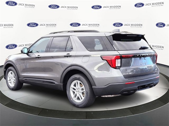 New 2026 Ford Explorer Active image 3