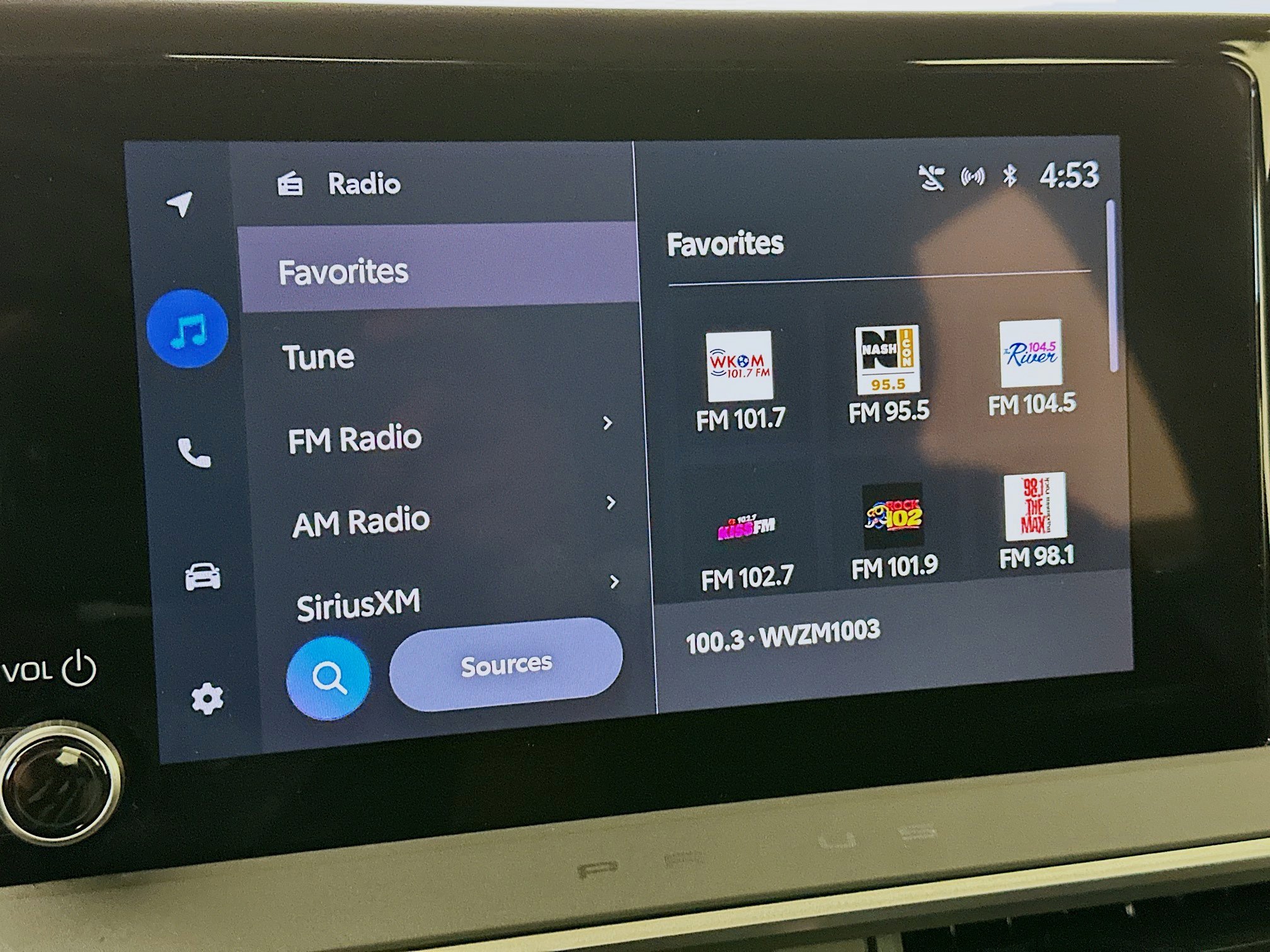 Used 2025 Toyota Prius LE image 21