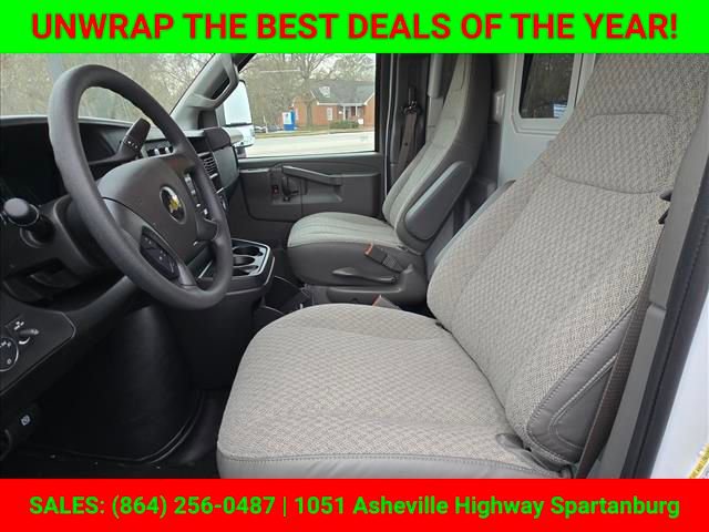 New 2025 Chevrolet Express 3500 w/ Power Convenience Package image 17