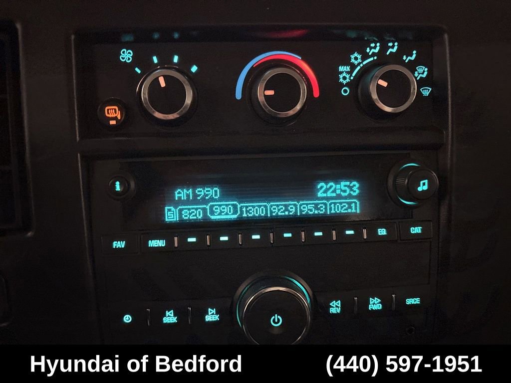 Used 2023 Chevrolet Express 2500 w/ Driver Convenience Package RWD image 16