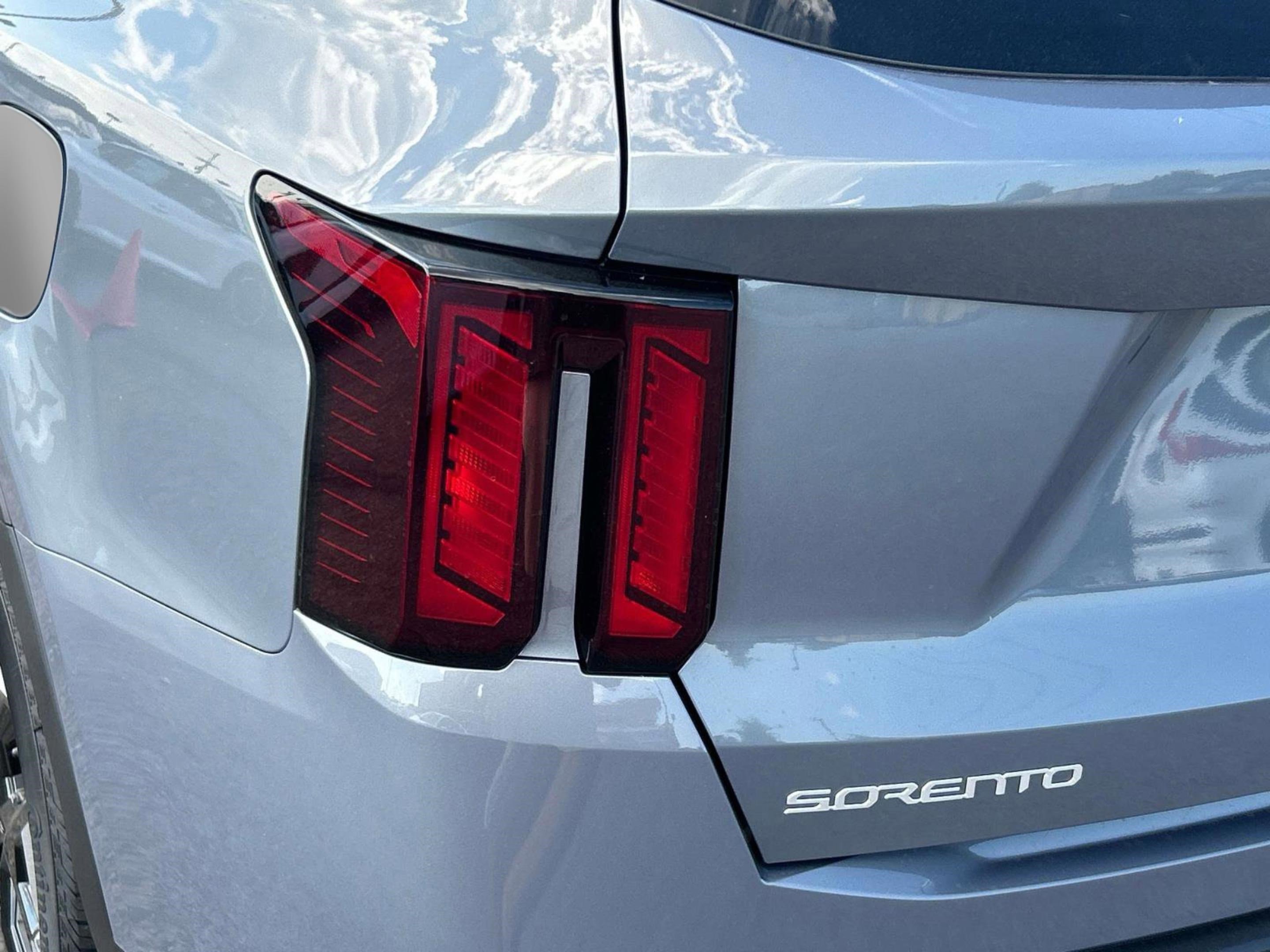 New 2025 Kia Sorento S w/ Panoramic Sunroof Package image 10