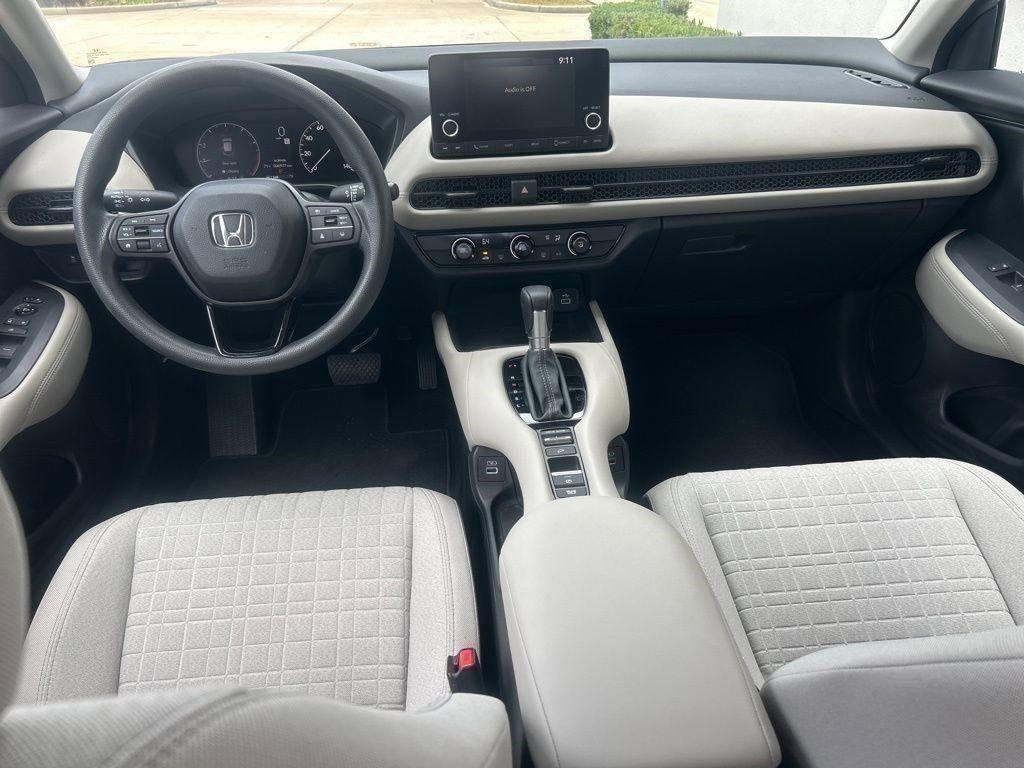 Used 2023 Honda HR-V LX image 10