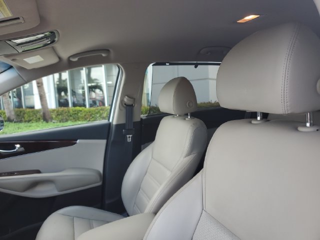 Used 2018 Kia Sorento EX FWD image 14