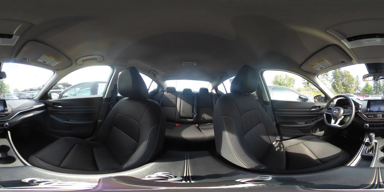 Used 2025 Nissan Altima 2.5 SV FWD image 43
