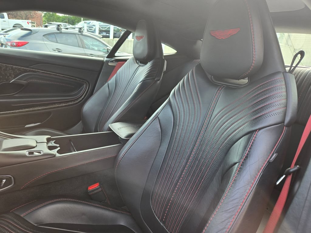 Used 2018 Aston Martin DB11 Coupe RWD image 9