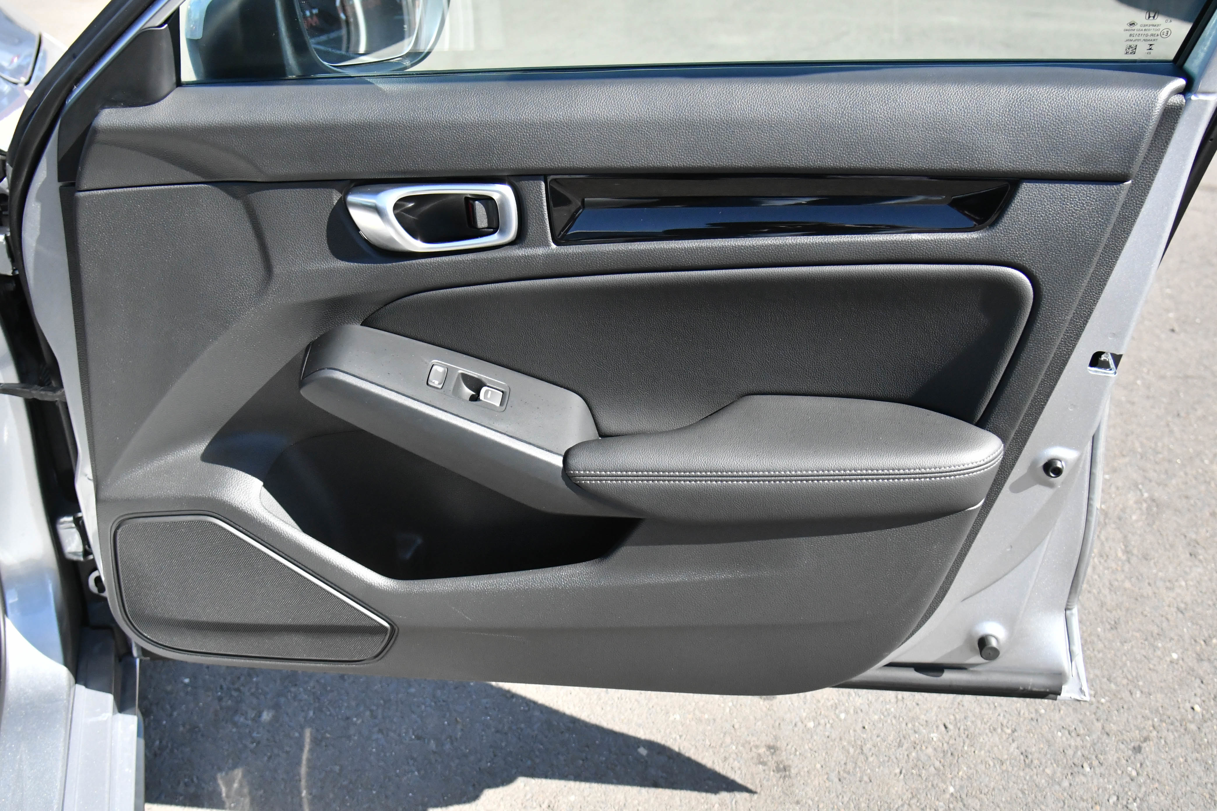 Used 2024 Honda Civic EX-L image 41